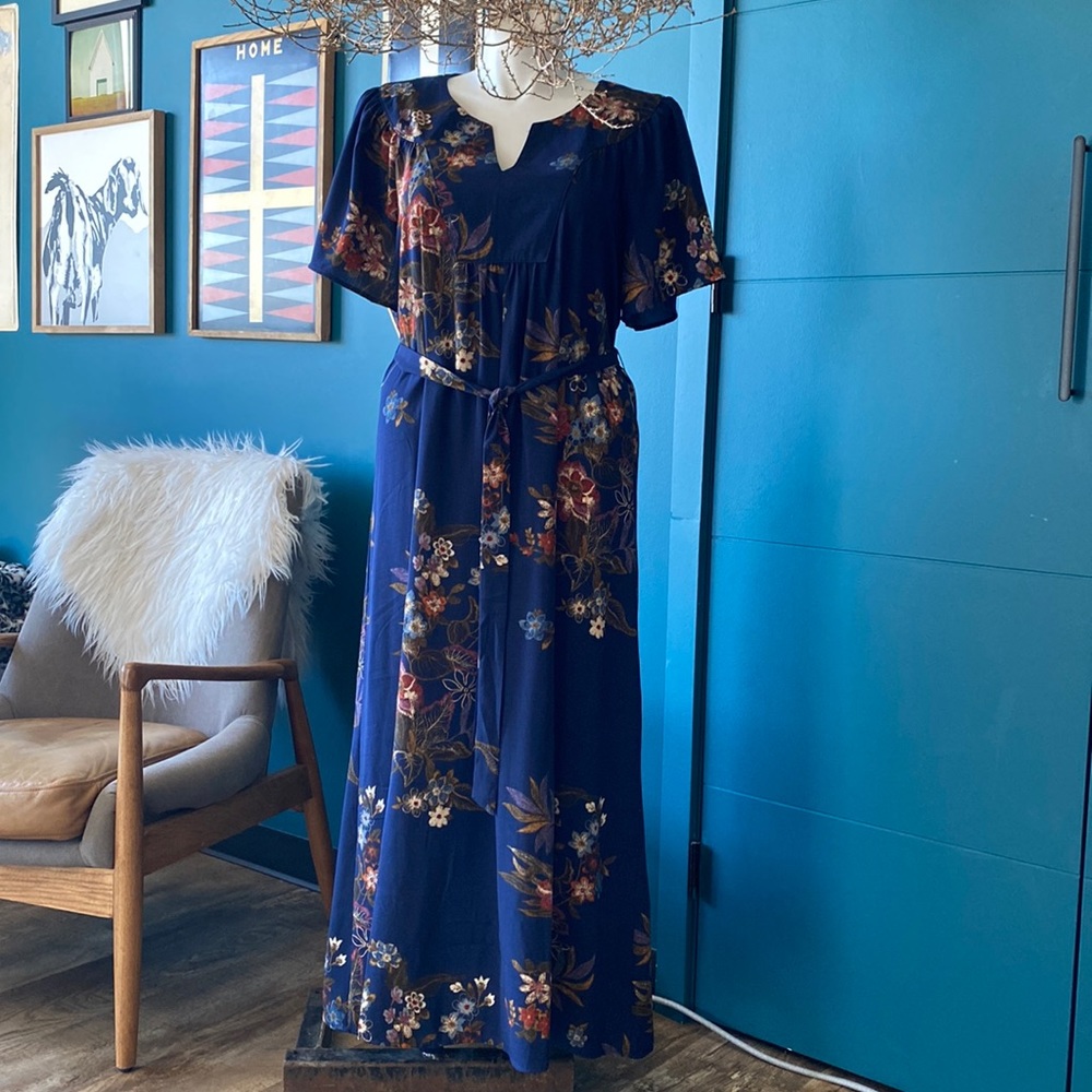 Long navy dress